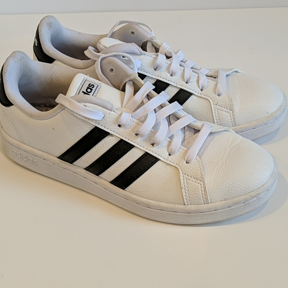 adidas Shoes - Adidas Cloudfoam Court Shoe Size 7